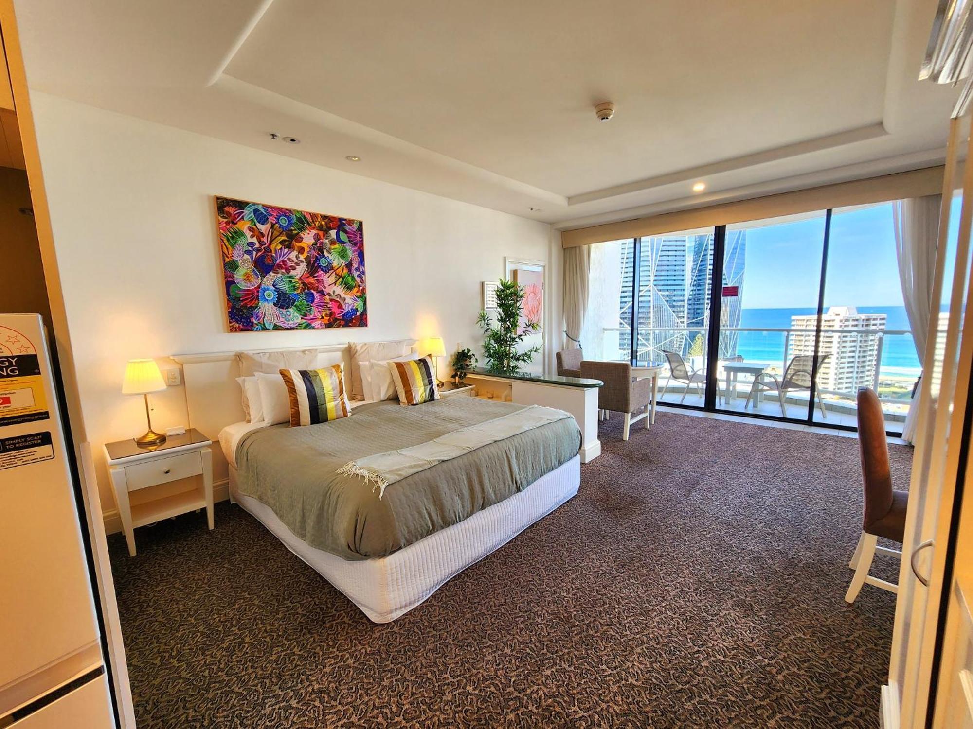 Deluxe Private Apartment And Studio - Ocean Views Gold Coast Luaran gambar